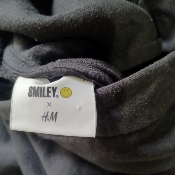 The Smiley Company X H&M Hoodie Mens Size Large Black Logo Pullover Cotton - Picture 6 of 8